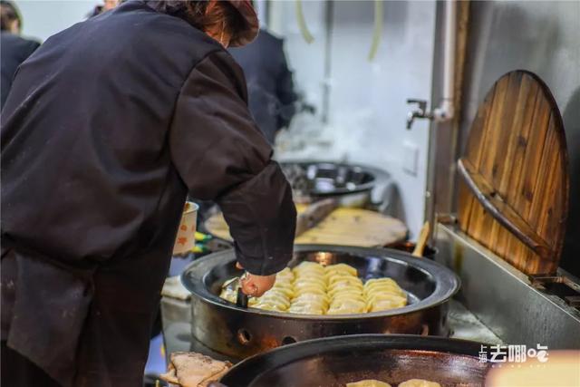 银川地震 烧鸡店阿姨折返回去关火