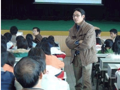 地震时丢下学生跑的人