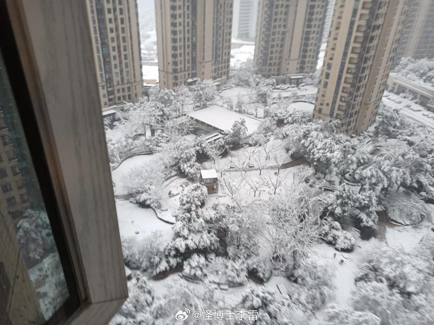 南方大范围降雪来袭，如何应对雪灾挑战？