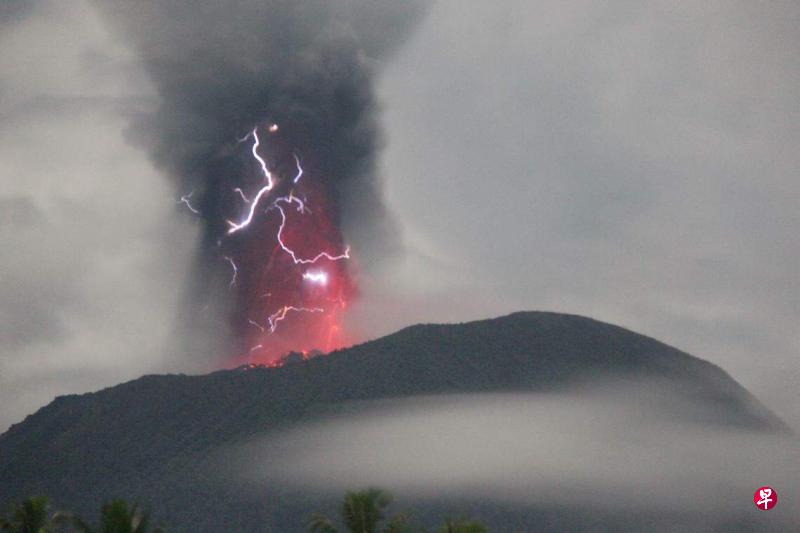 印尼伊布火山喷发，自然力量的震撼与反思