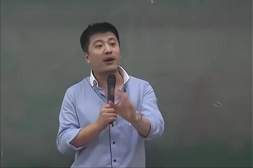 上四休三，工资剩八成，新模式的探索与挑战