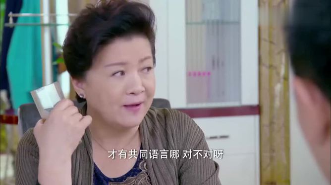 小伙到女友家过年，意外撞脸丈母娘