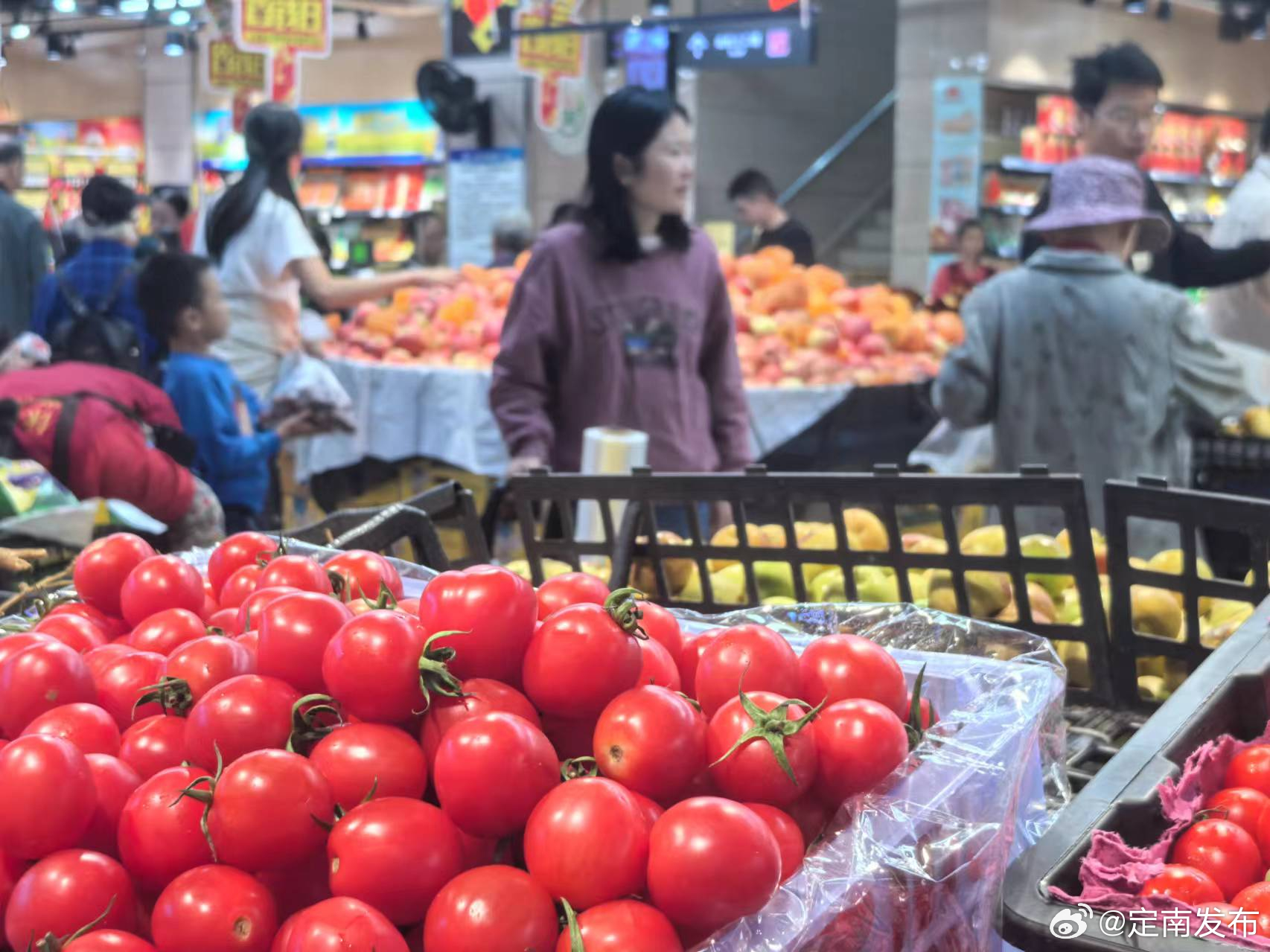 春节消费活力满满，一场盛大的购物狂欢