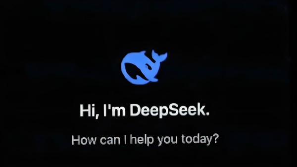 美国人下载DeepSeek会面临二十年监禁吗？揭秘背后的真相与法规博弈！