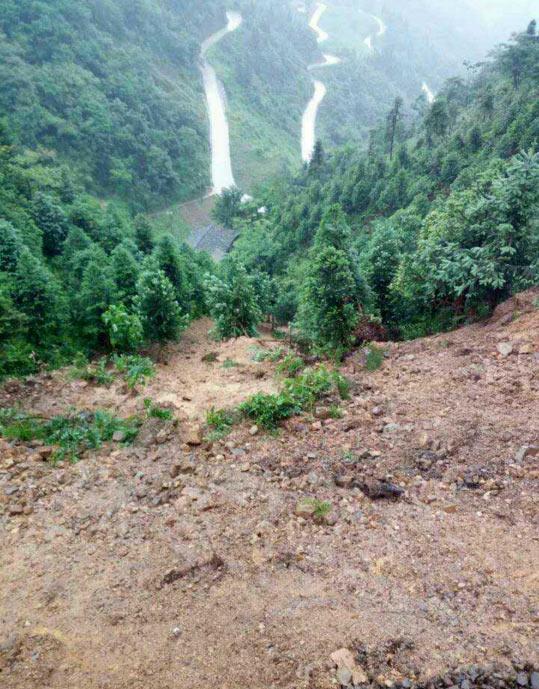 四川筠连山体滑坡已造成10死19失联