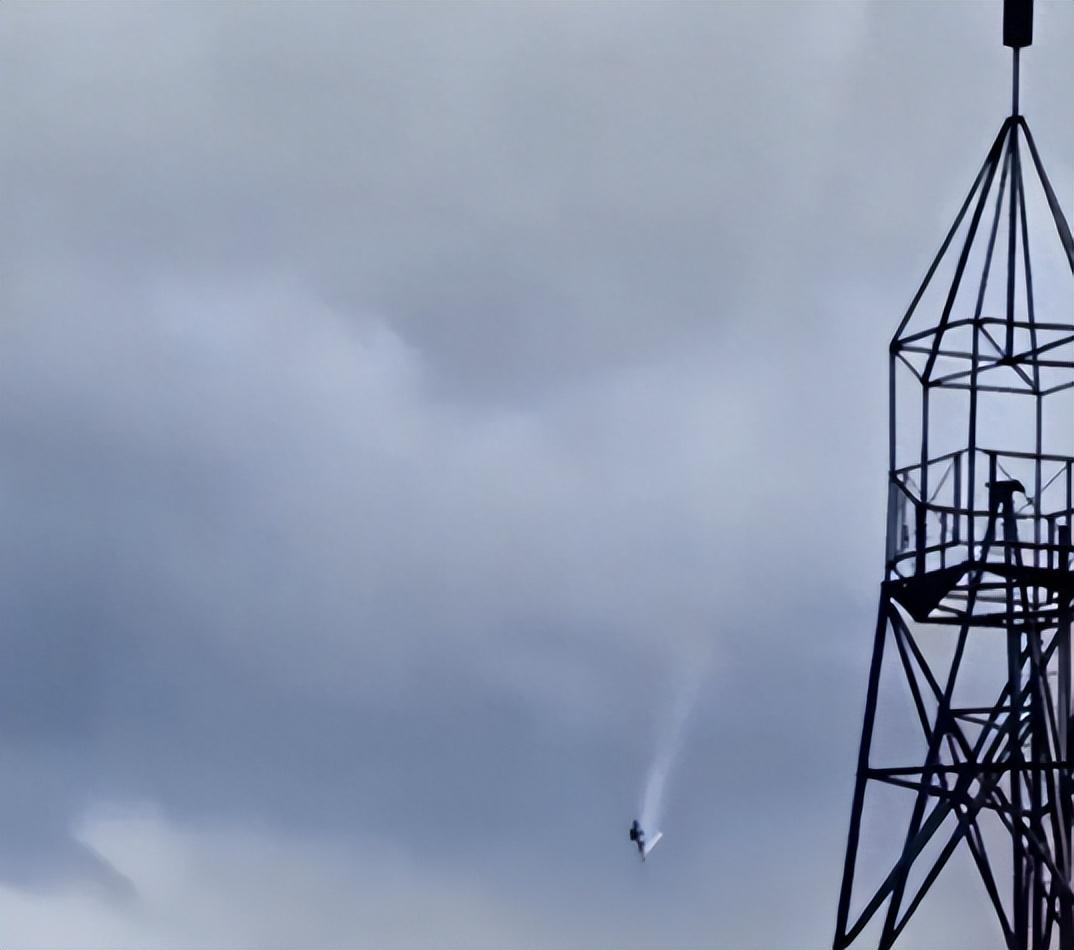 日本近海突发5.8级地震，震撼来袭，揭秘地震背后的真相！